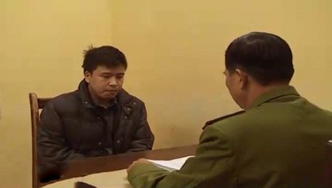 Dọa tung 'clip nóng' của bạn gái để kiếm tiền